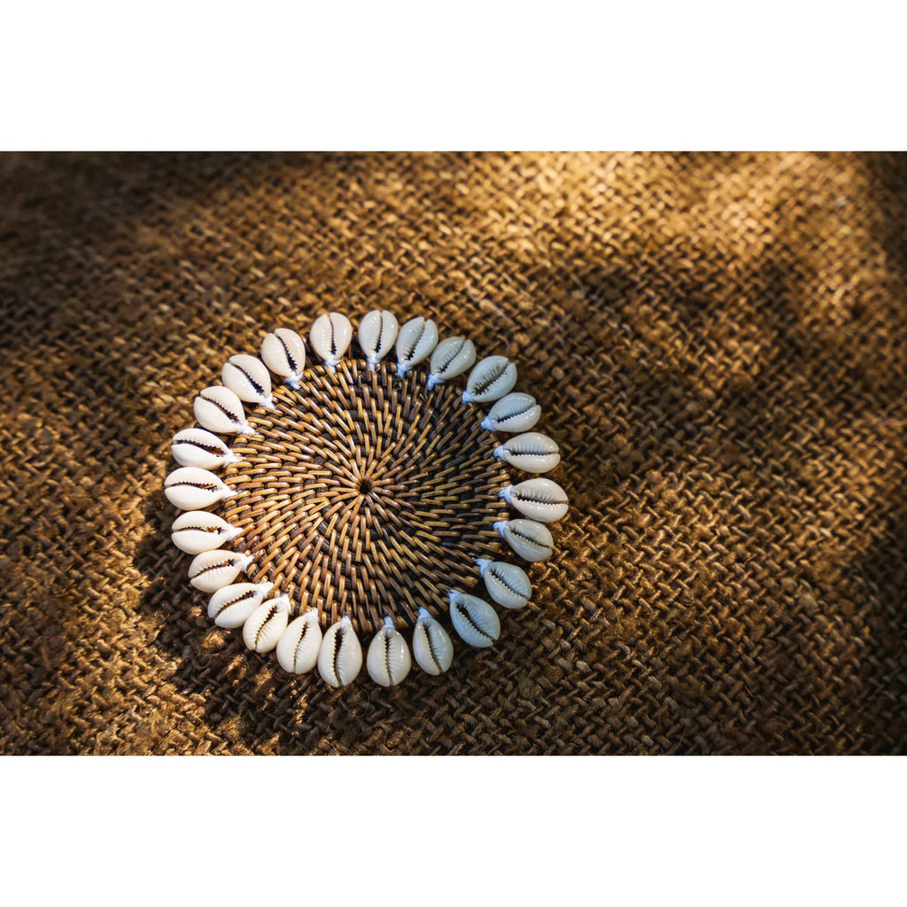 The Colonial Shell Coaster