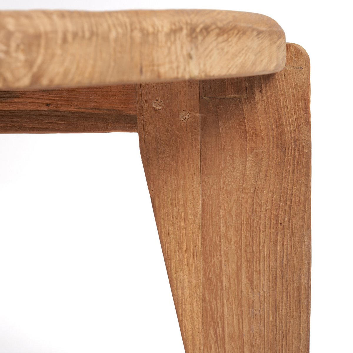 Driepotige salontafel van teakhout